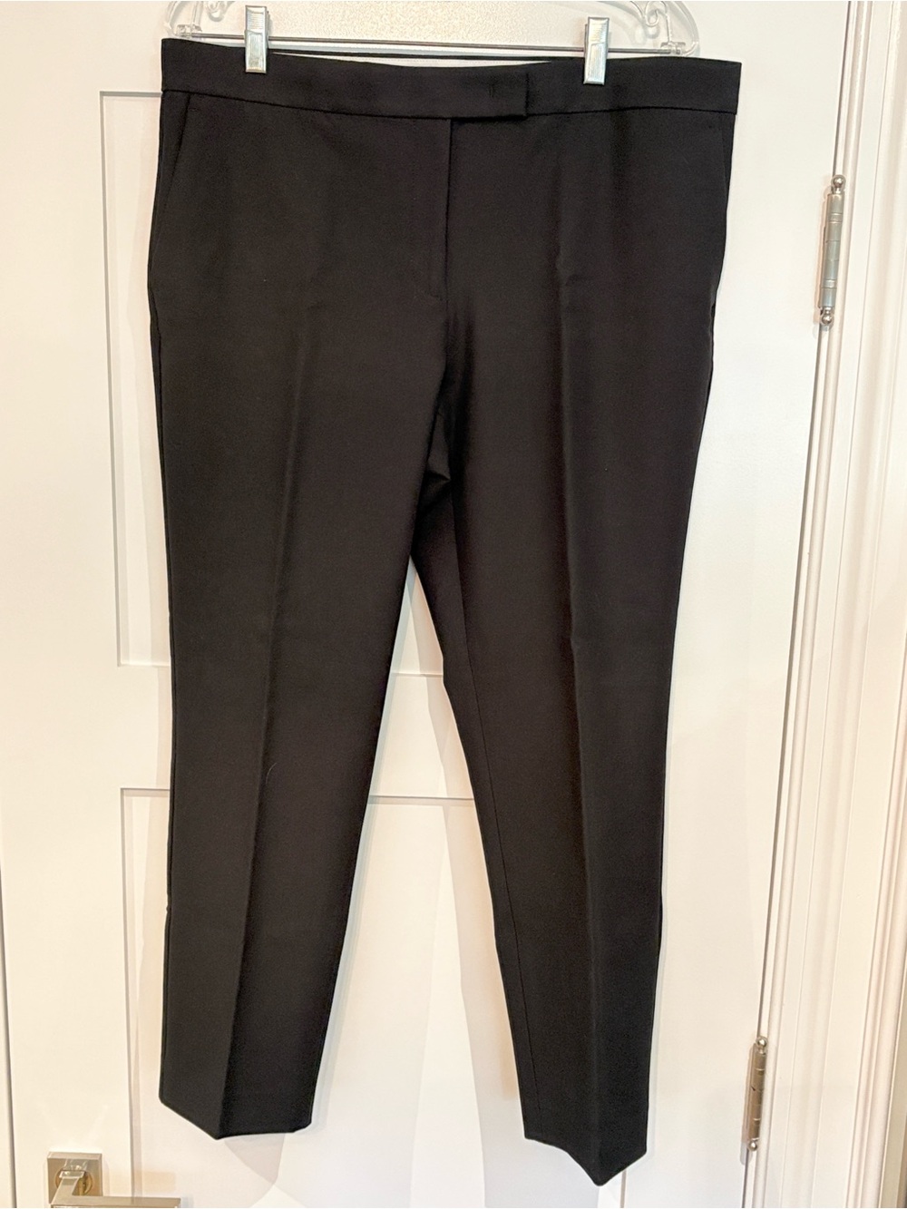 Ann Taylor Black Devin Straight Leg  Ankle Pants